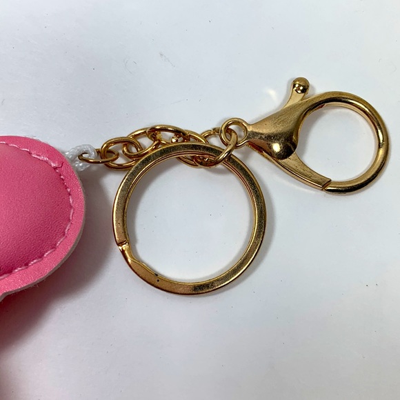 Pink Flamingo Keychain - Picture 2 of 6